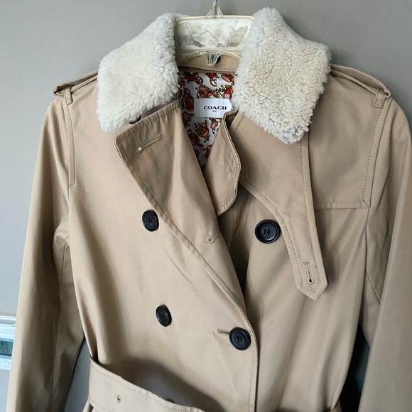 NWT COACH •Rare• Classic Animated Trench Coat with Shearling Collar Size 0 - Picture 4 of 15